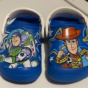 Toddler Crocs size 6